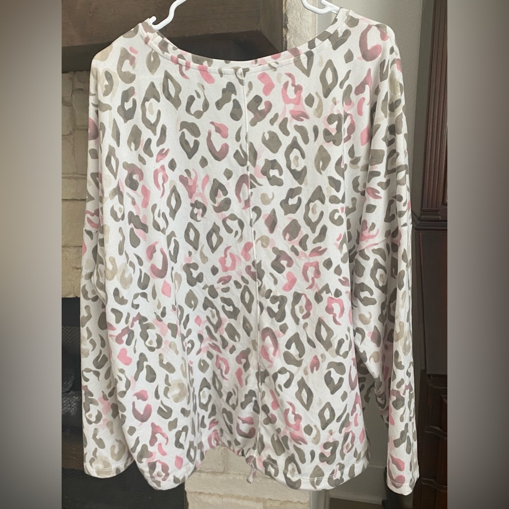 BELLE by Kim Gravel Printed Animal Brushed Knit Drawstring Top - Picture 5 of 9